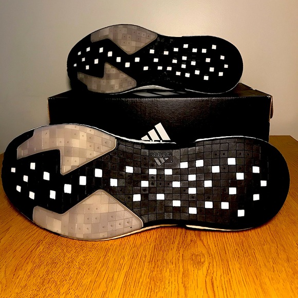 Adidas Course A Pied running shoe model x9000l4 - Picture 5 of 6